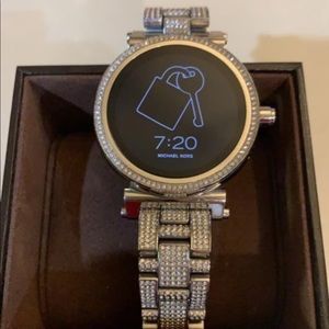 Michael Kors Sofie ladies smartwatch silver pave